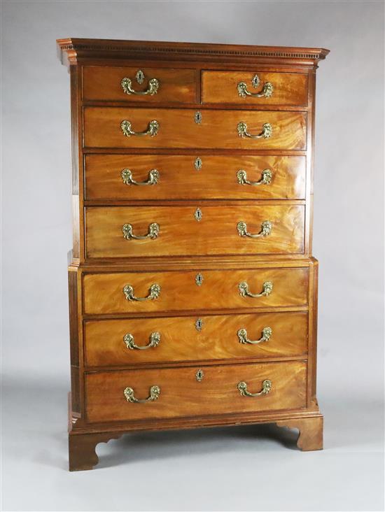 A George III mahogany chest on chest, W.3ft 10.5in. D.1ft 11.5in. H.6ft